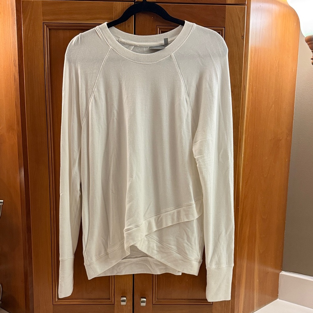 Athleta Luxe Recover Crossover Lightweight Sweatshirt White XL